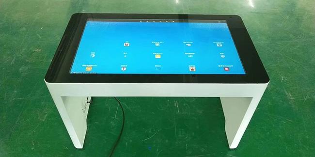 Touch screen interattivo digitale della tavola di tè del nuovo schermo attivabile al tatto LCD a 43 pollici di progettazione